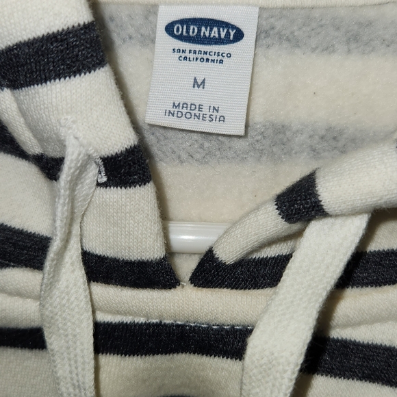 OLD NAVY GRAPHIC HOODIE SWEATSHIRT - Picture 11 of 12